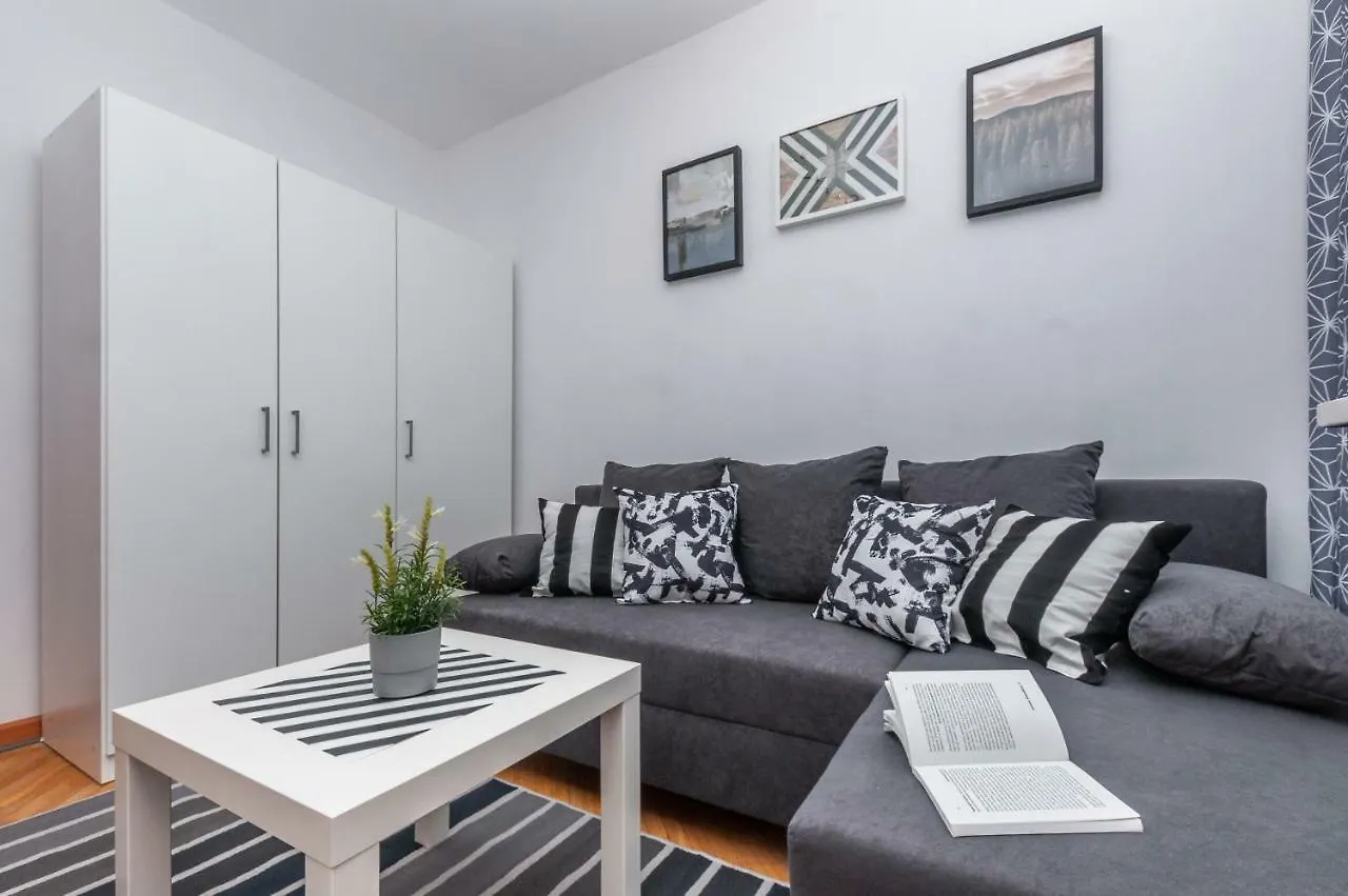 Privatunterkunft Little Home - Chmielna 34 Warschau Polen